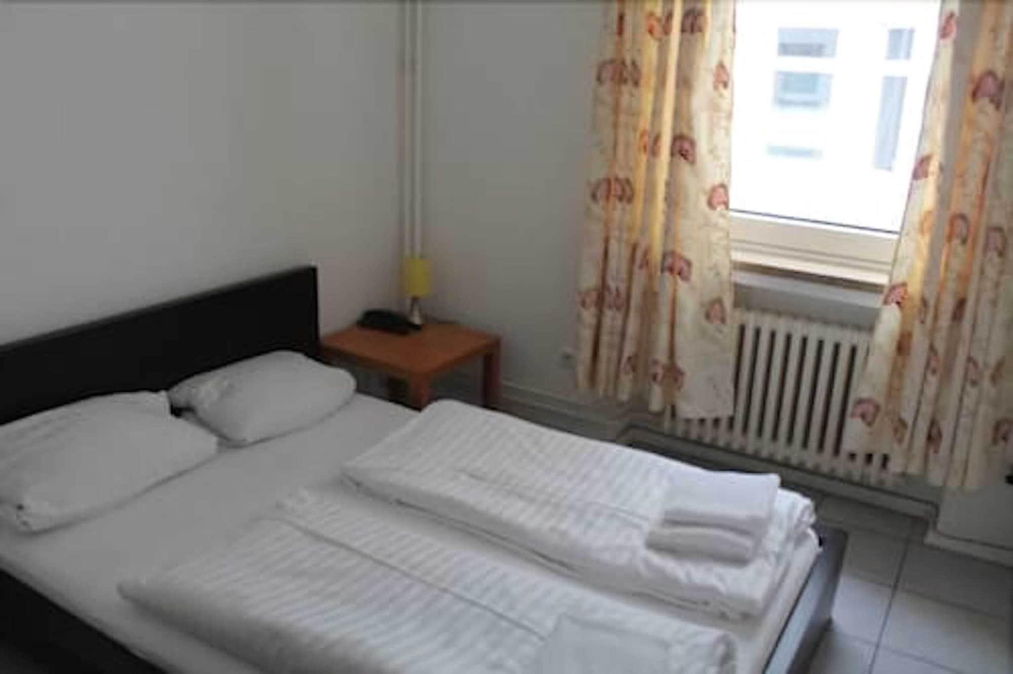 Hotel Lilienhof Хамбург Екстериор снимка