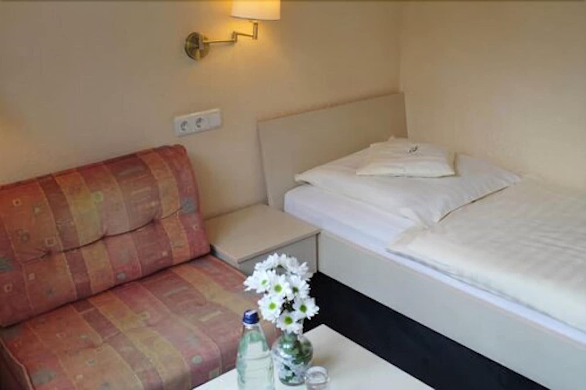 Hotel Lilienhof Хамбург Екстериор снимка