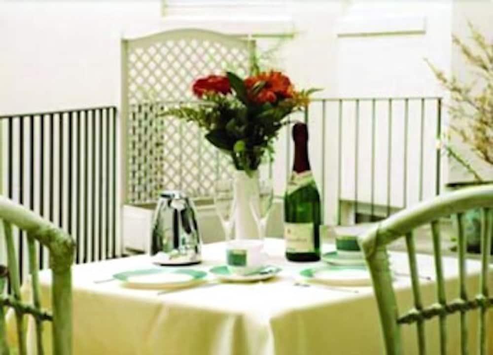 Hotel Lilienhof Хамбург Екстериор снимка
