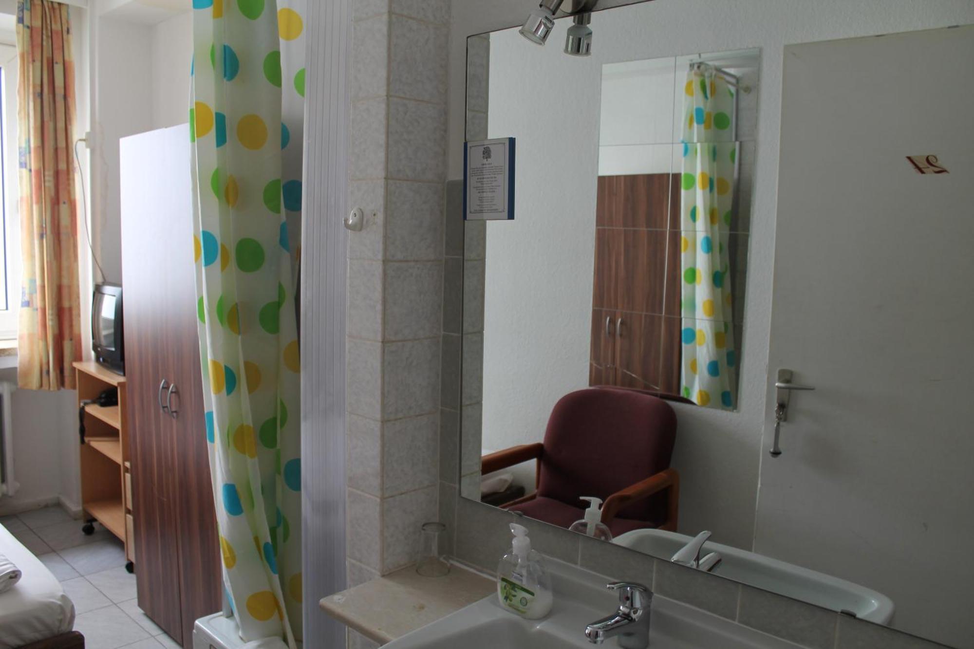 Hotel Lilienhof Хамбург Екстериор снимка