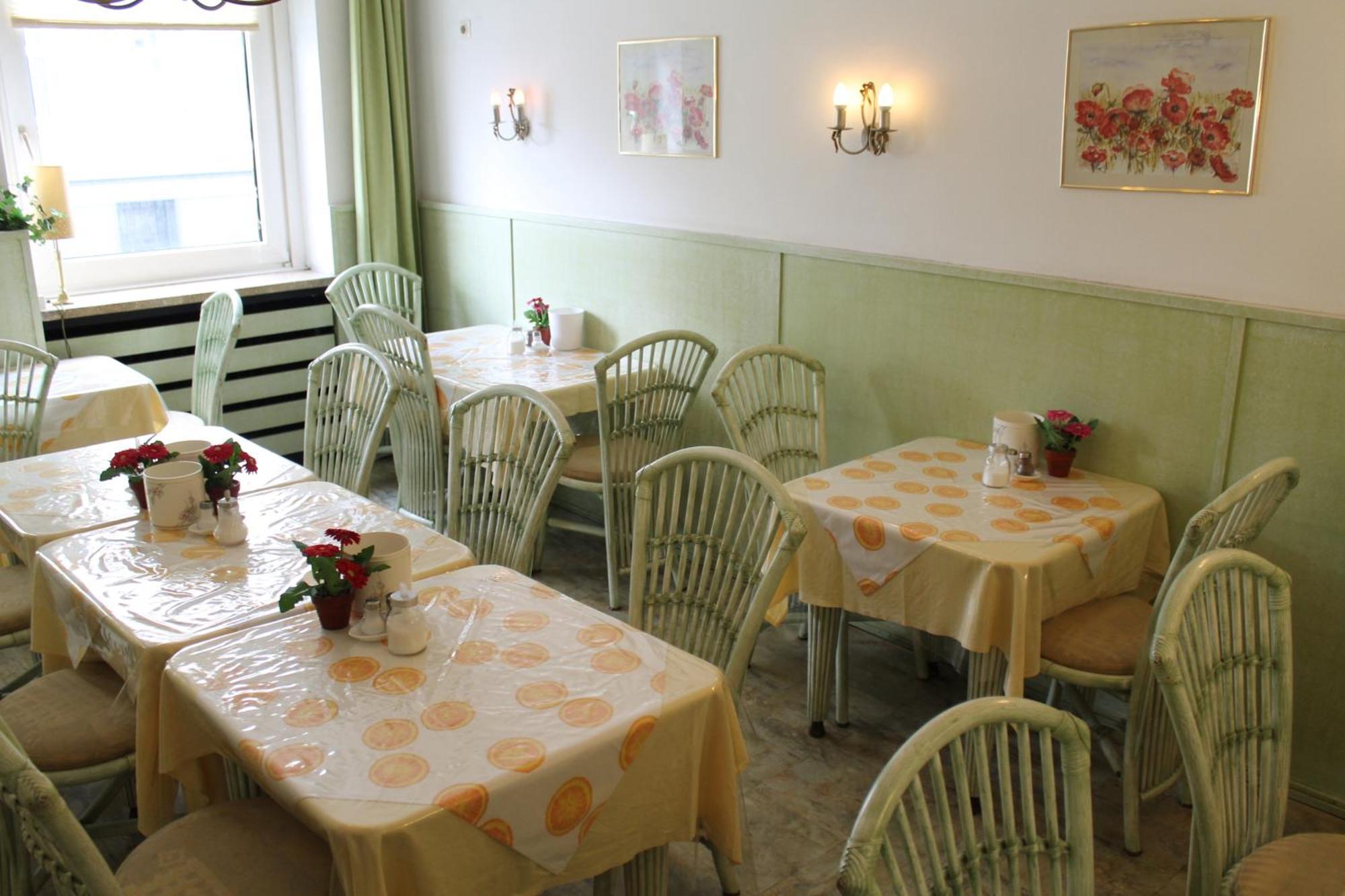 Hotel Lilienhof Хамбург Екстериор снимка
