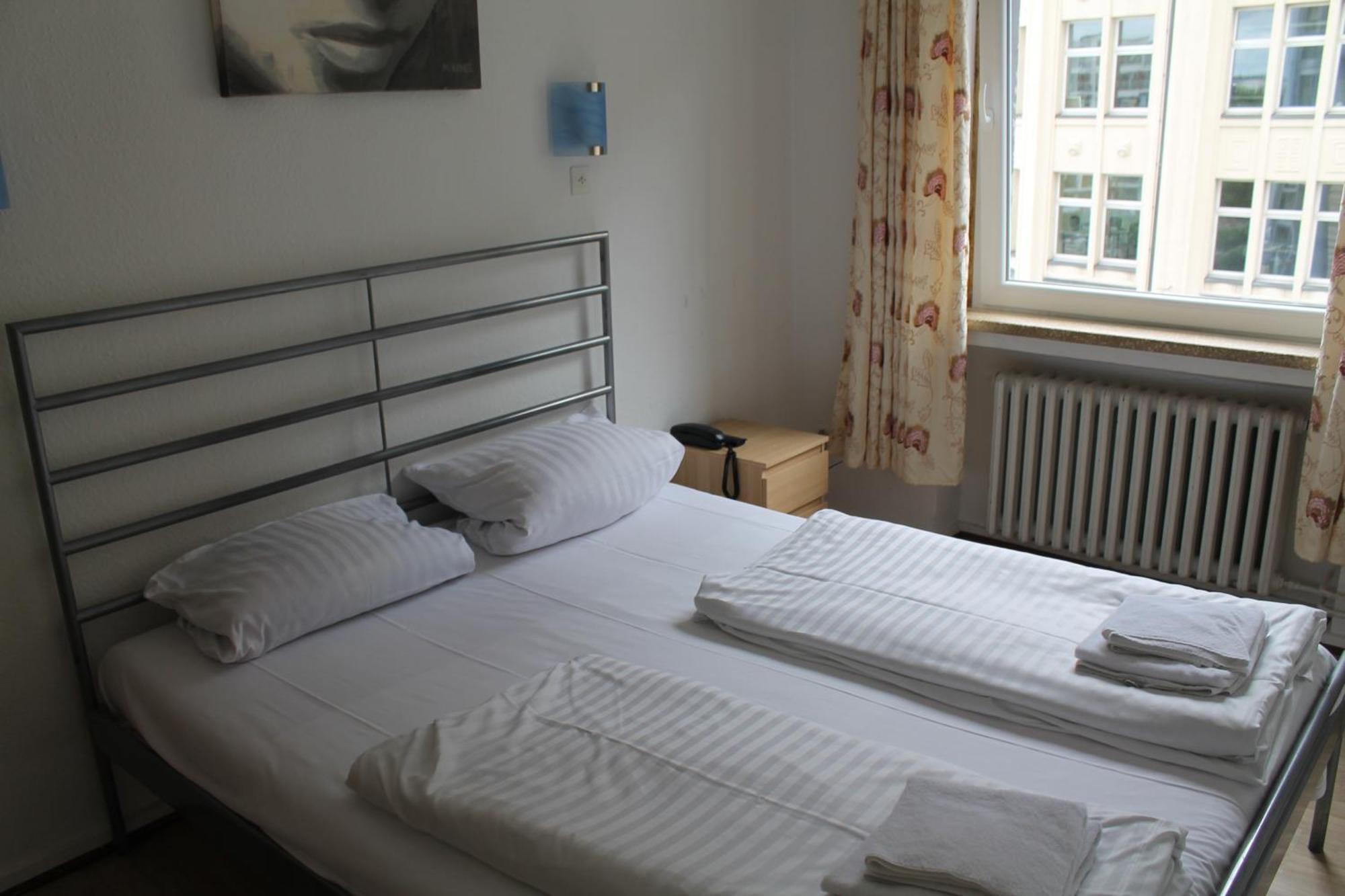 Hotel Lilienhof Хамбург Екстериор снимка