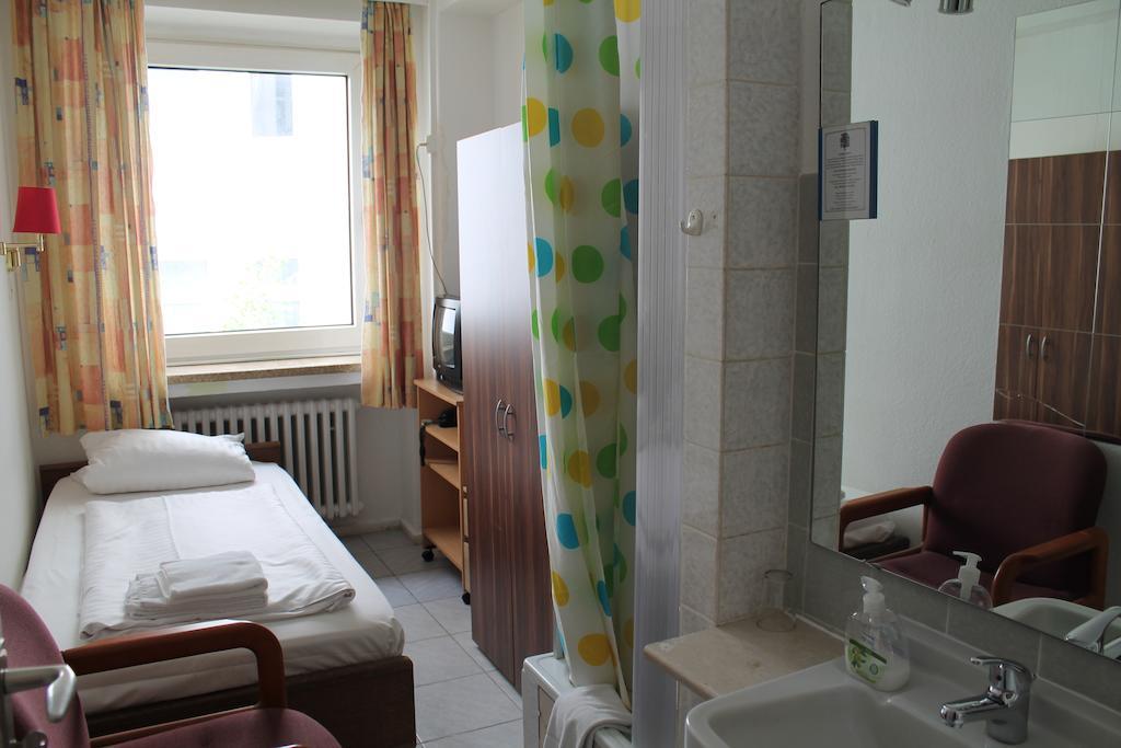 Hotel Lilienhof Хамбург Стая снимка